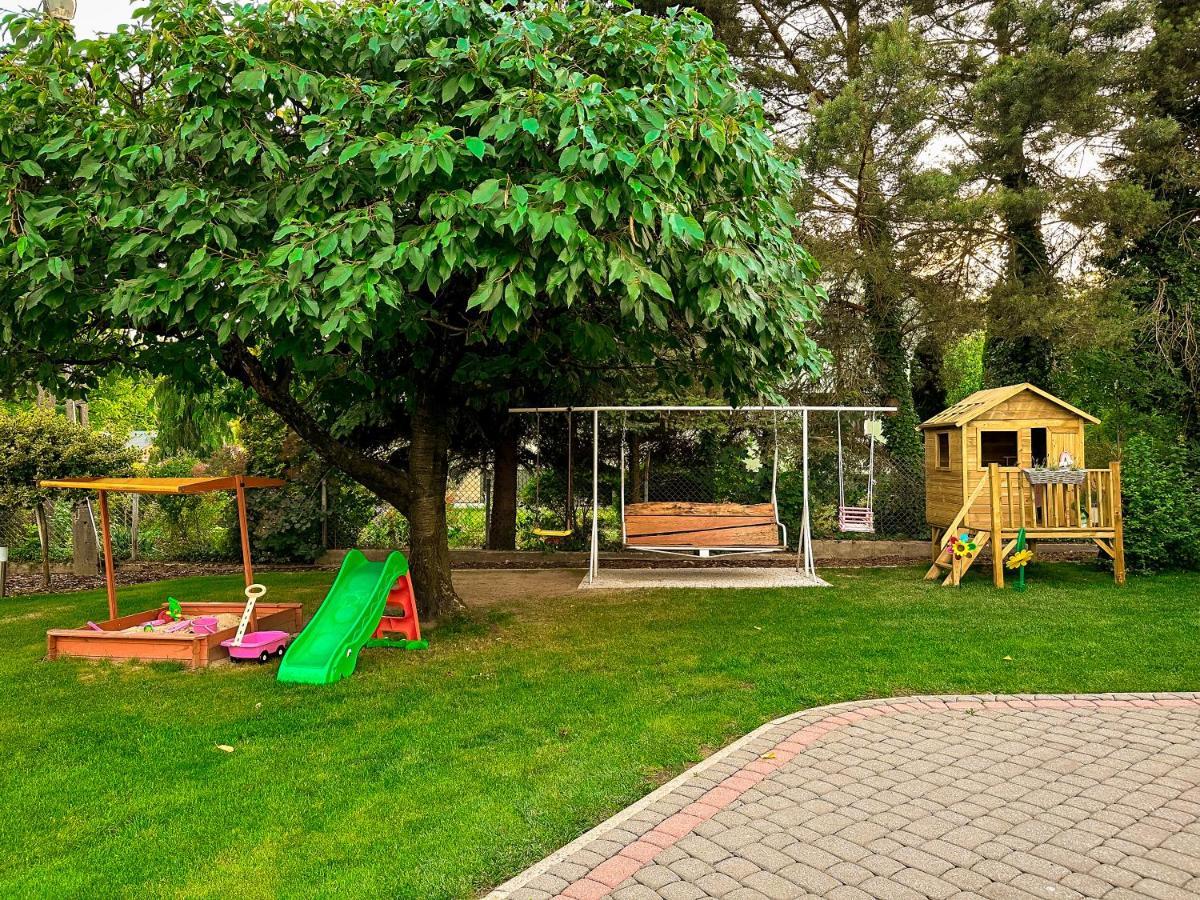 Apartamenty 72 - Agroturystyka Wola Pekoszewska 외부 사진
